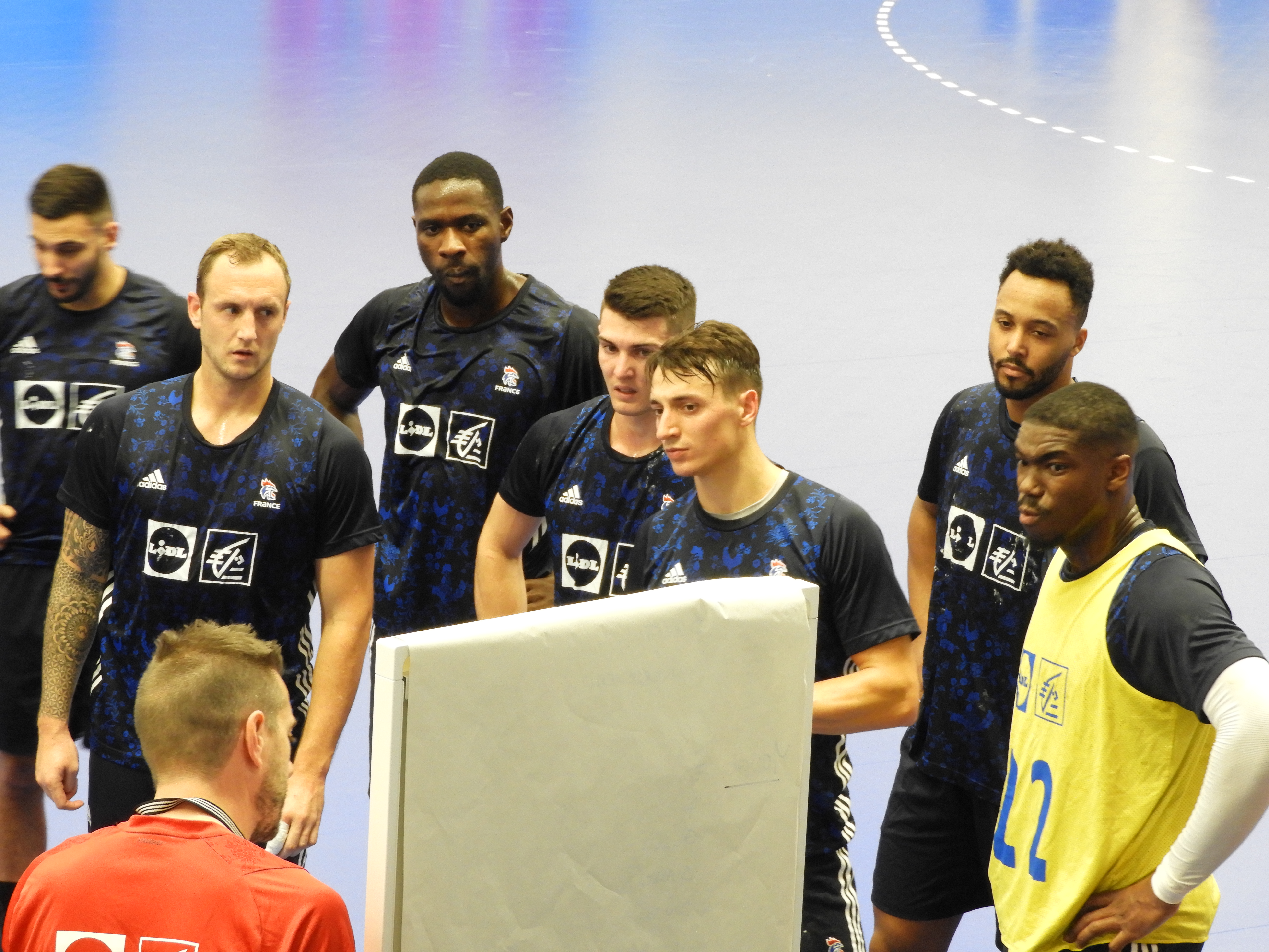 Les Supporters a une seance dentrainement de lEDF Masculine a la maison du Handball le 02 11 2021